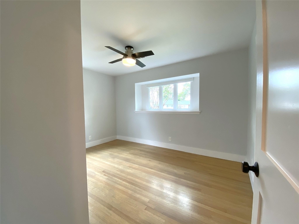 1818 Mill Creek Drive - Photo 14