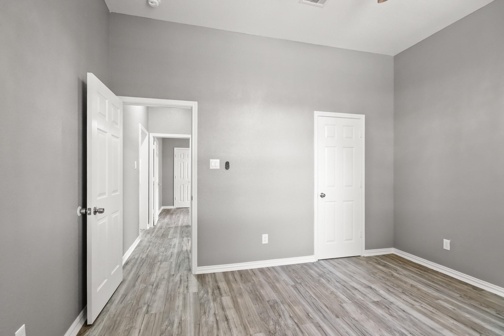 535 Corydon Drive - Photo 20