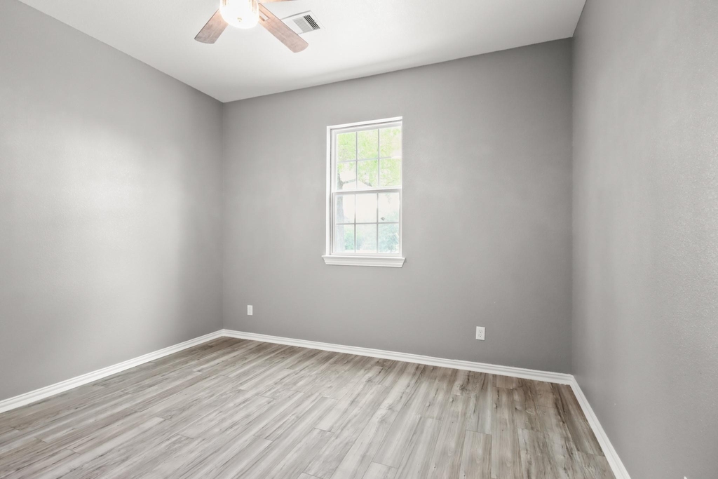 535 Corydon Drive - Photo 19