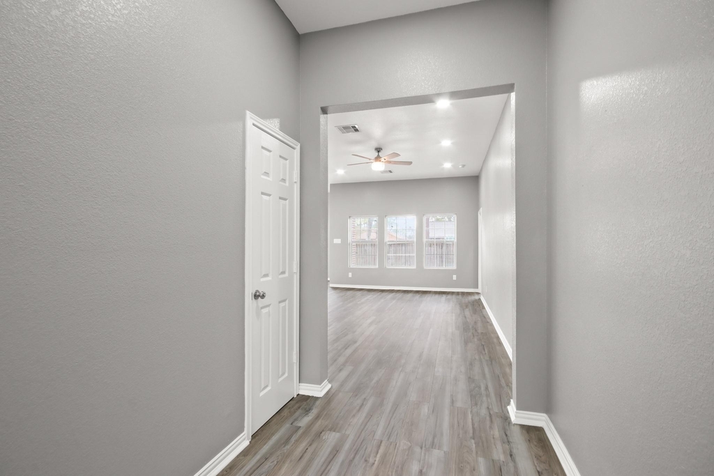 535 Corydon Drive - Photo 25