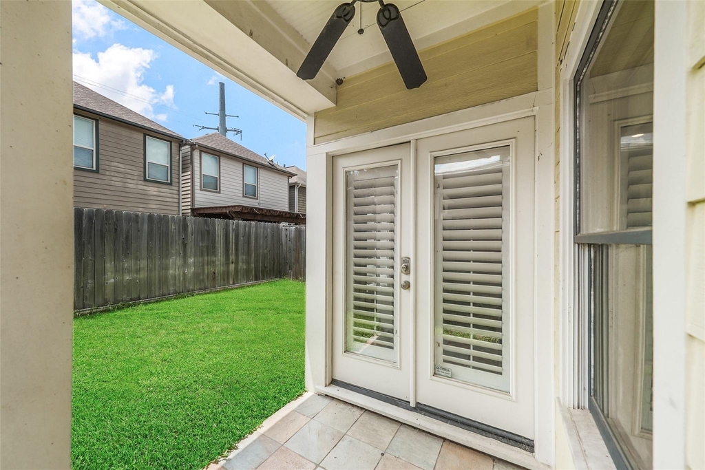 1317 Prince Street - Photo 6