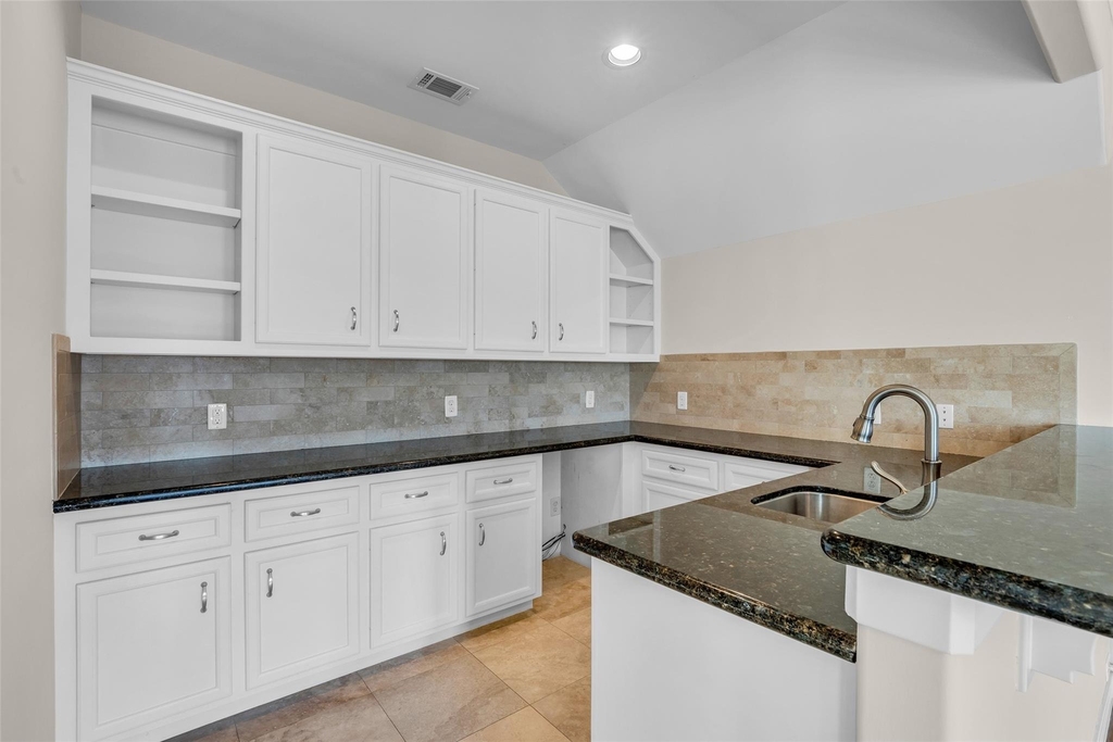 5114 Rose Street - Photo 4