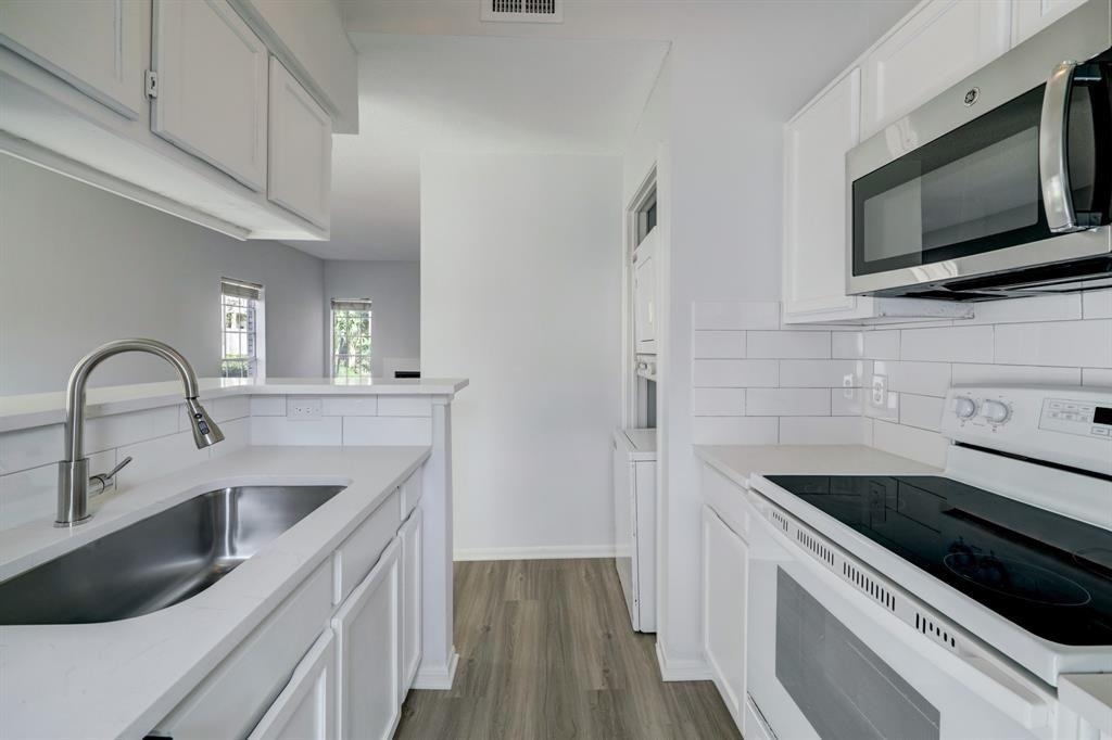 7575 Cambridge Street - Photo 9
