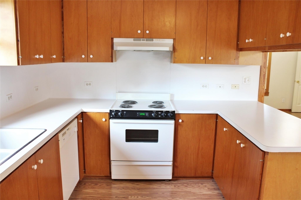 428 Dewees Street - Photo 6