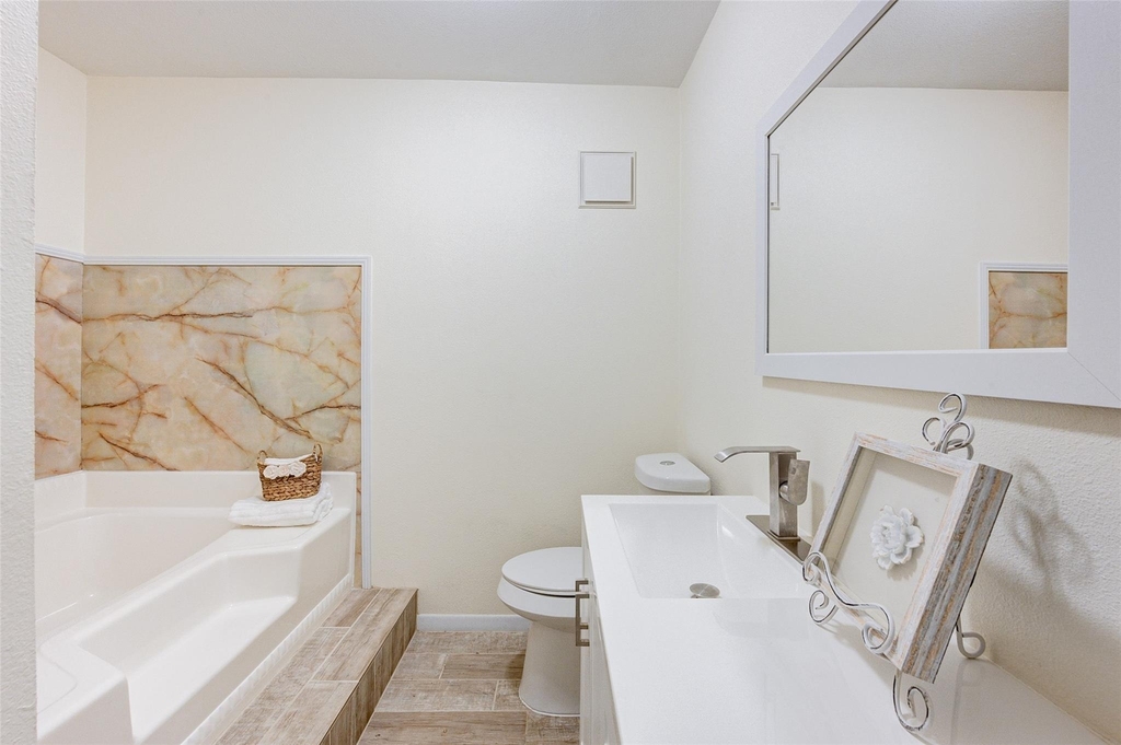 630 Martin L King Street N - Photo 23