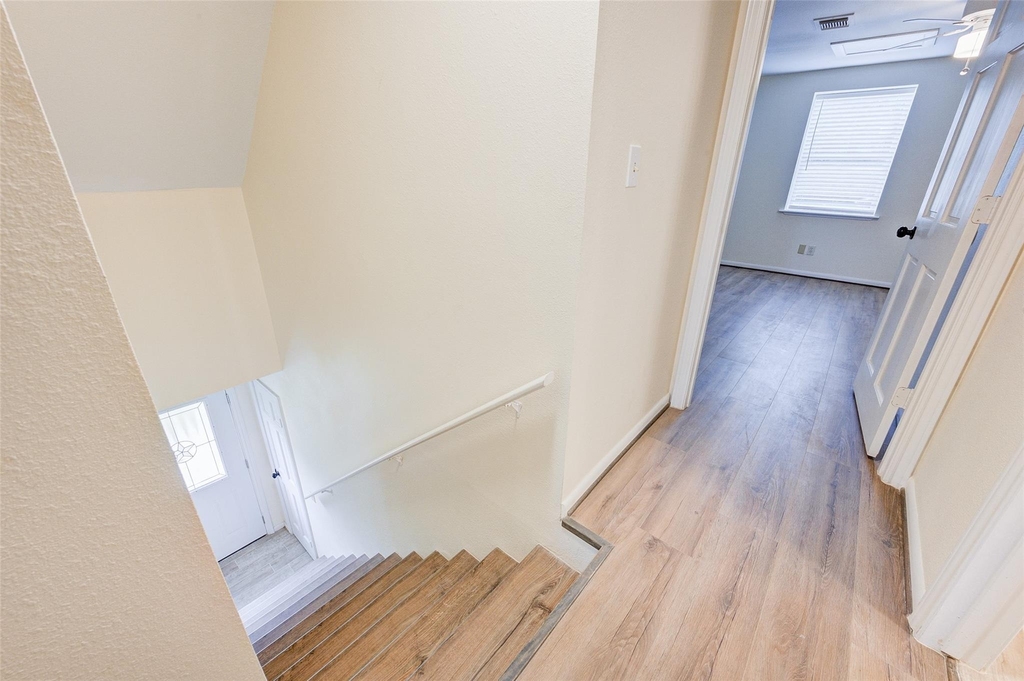 630 Martin L King Street N - Photo 31