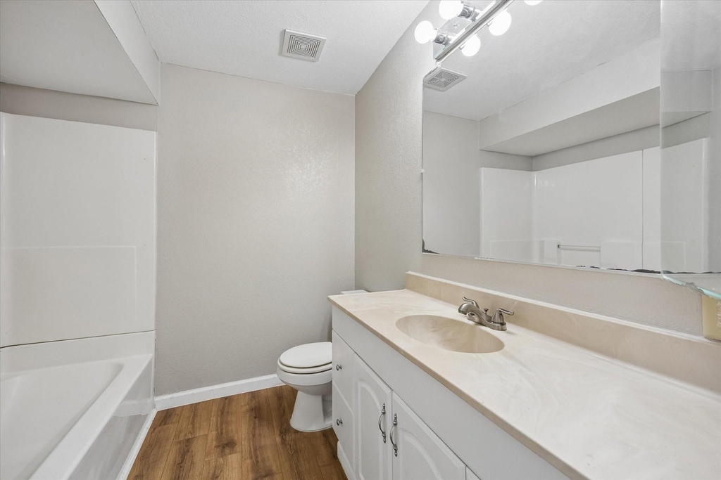 218 N Ormsby Street - Photo 6