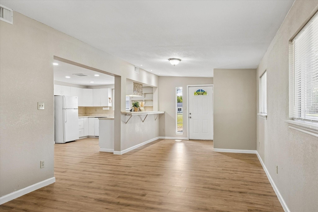218 N Ormsby Street - Photo 3
