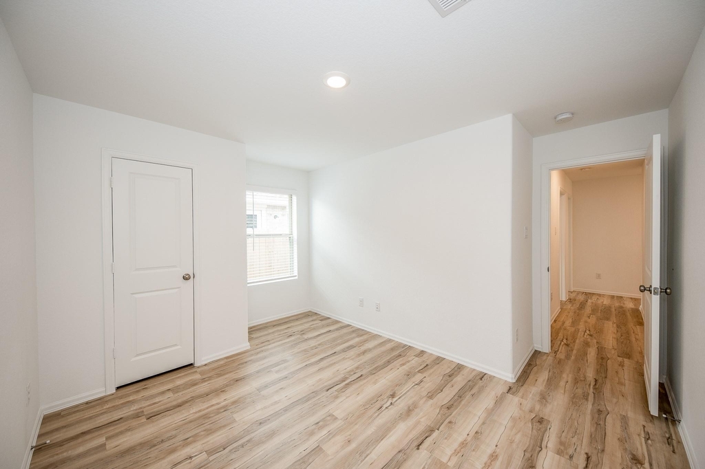 140 Austin Street - Photo 22