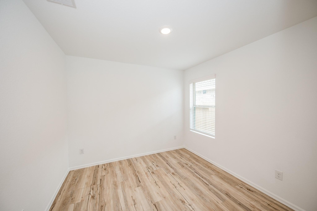 140 Austin Street - Photo 20