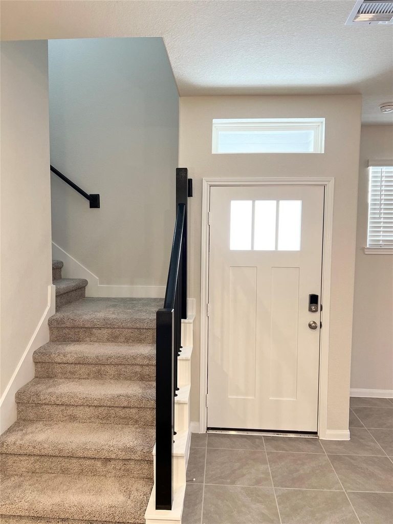 705 Seabreeze Drive - Photo 6