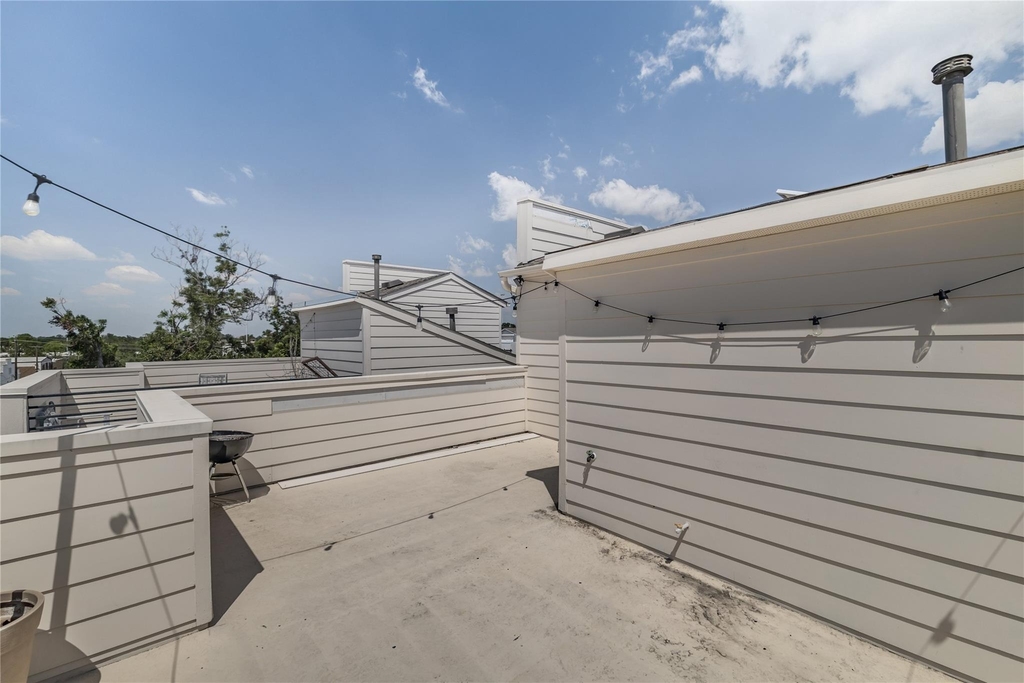 2114 Sabine Street - Photo 18