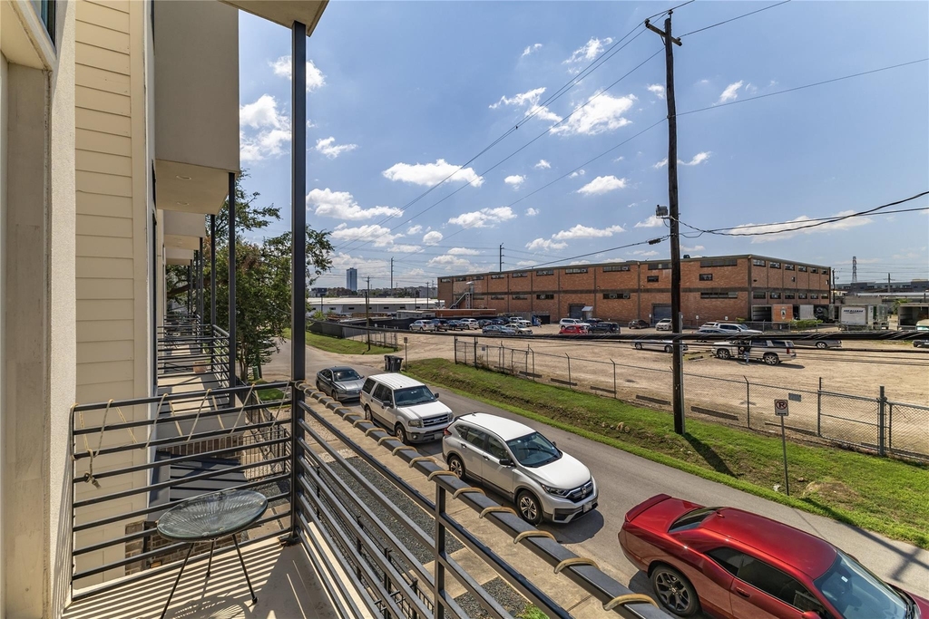 2114 Sabine Street - Photo 10