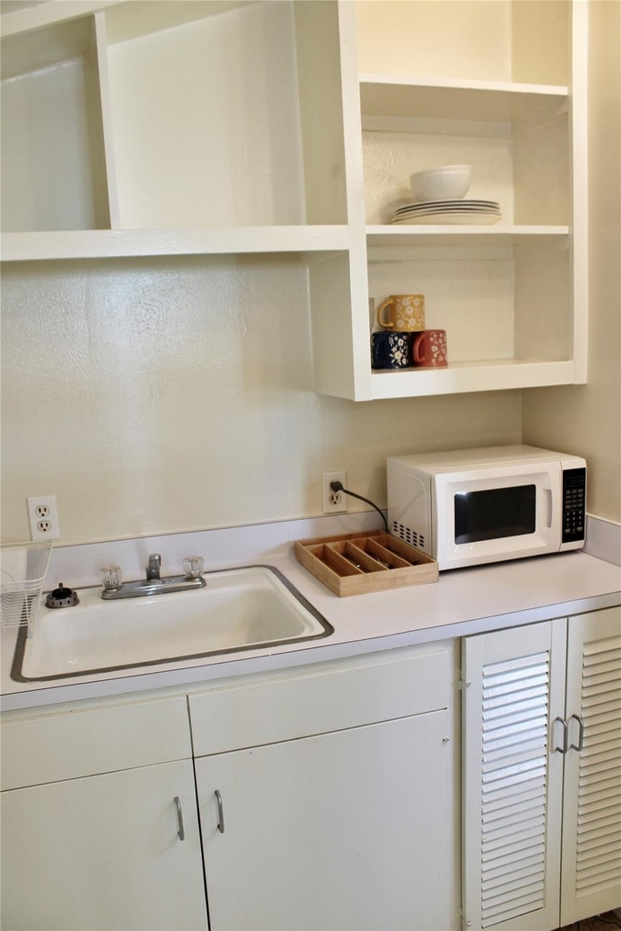 430 Dewees Street - Photo 15