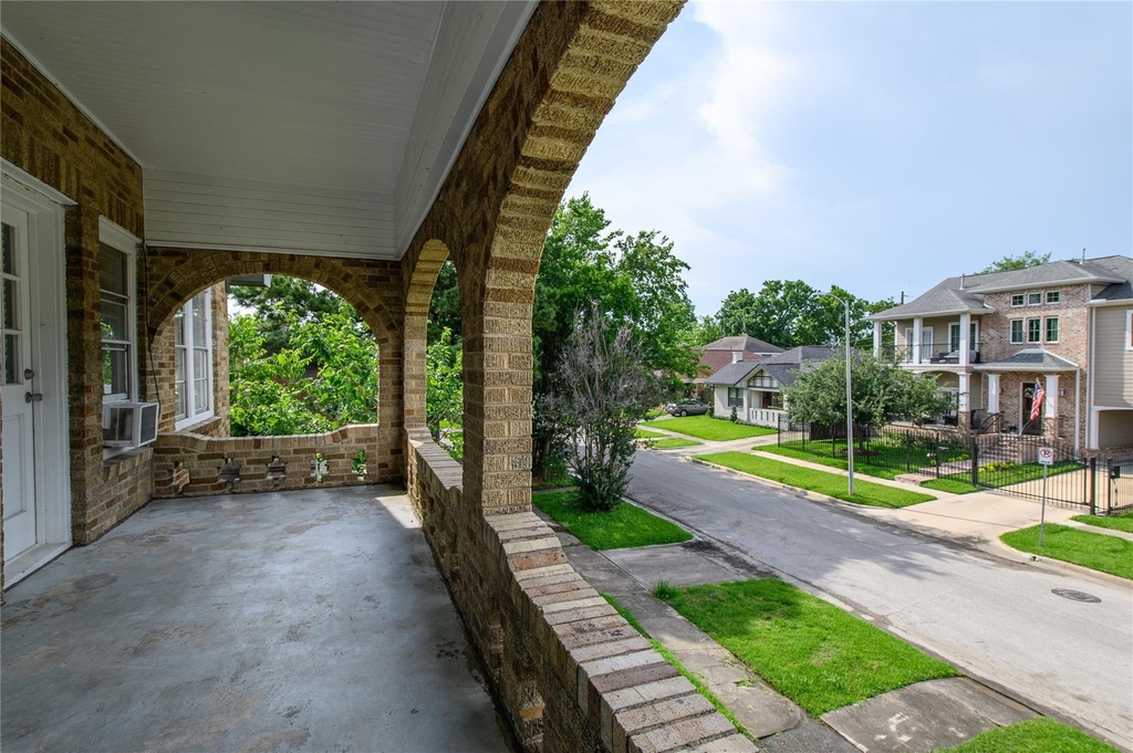 4620 Clay - Photo 8