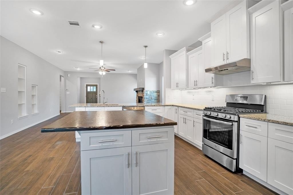 1456 River Oaks Drive - Photo 3
