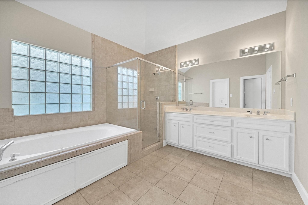 3633 Main Plaza Drive - Photo 17