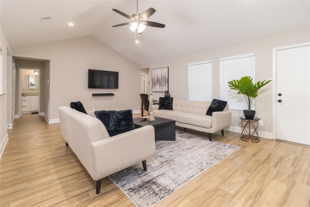 5447 Deer Timbers Trail - Photo 2