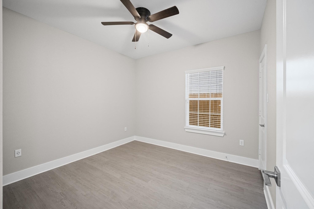 10017 Morocco Road - Photo 15