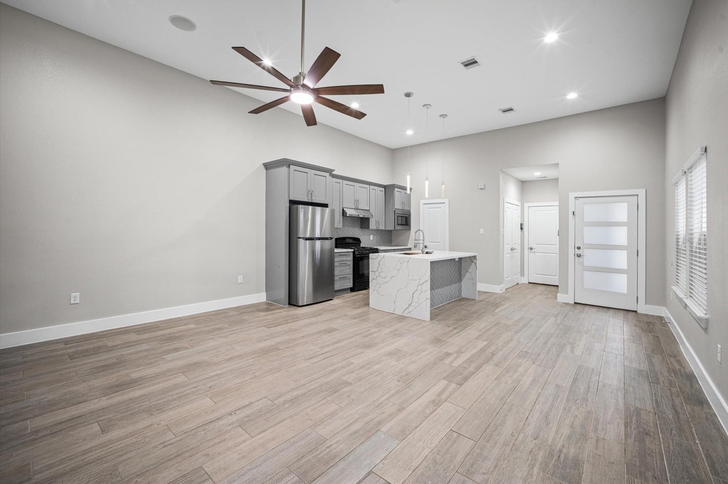 10017 Morocco Road - Photo 3