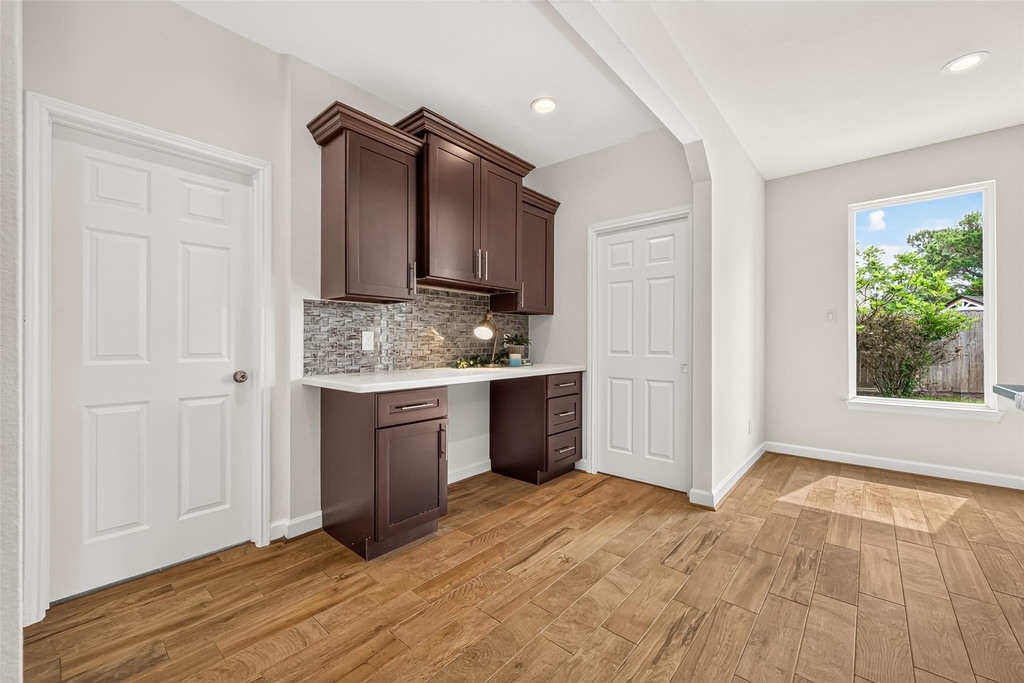 923 Saginaw Bay Court - Photo 12