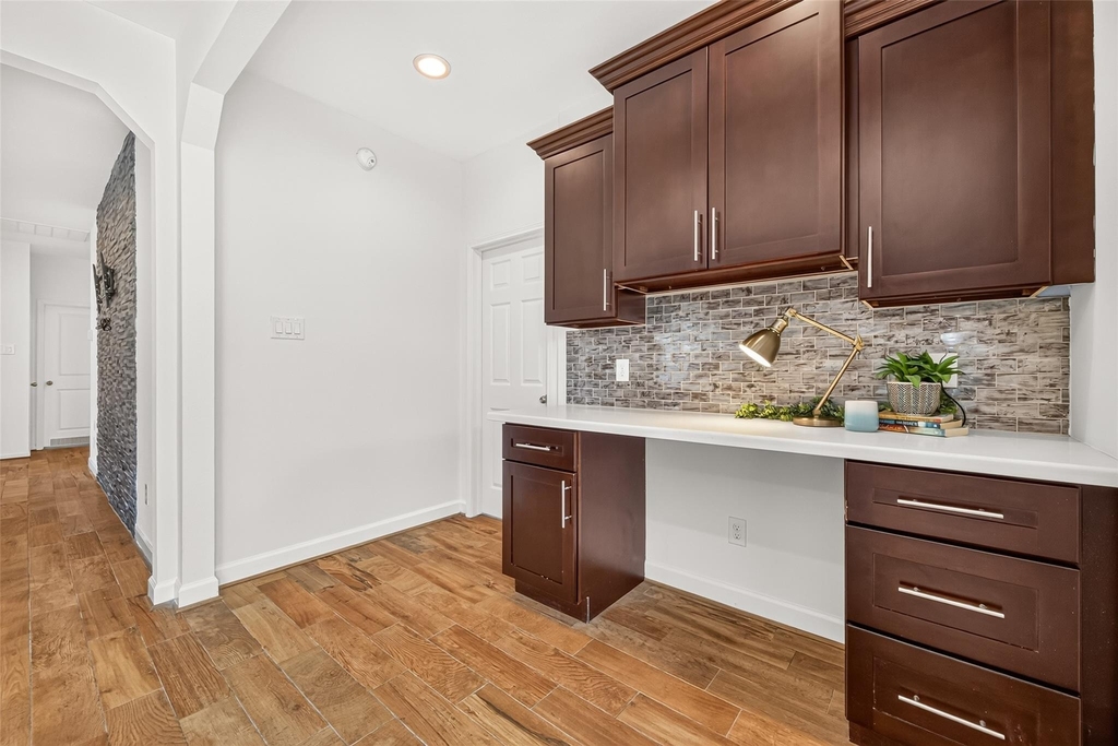 923 Saginaw Bay Court - Photo 11