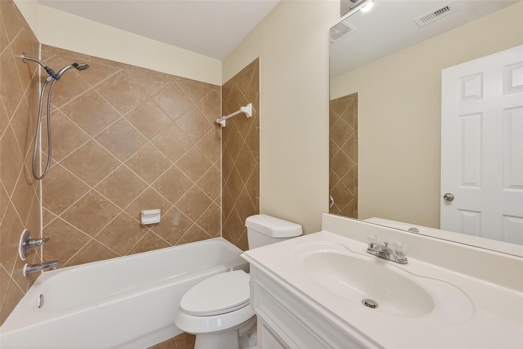 16526 Pentonshire Lane - Photo 10