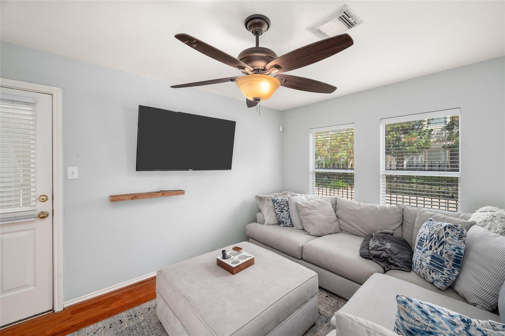 1723 Redwing Haven Drive - Photo 3