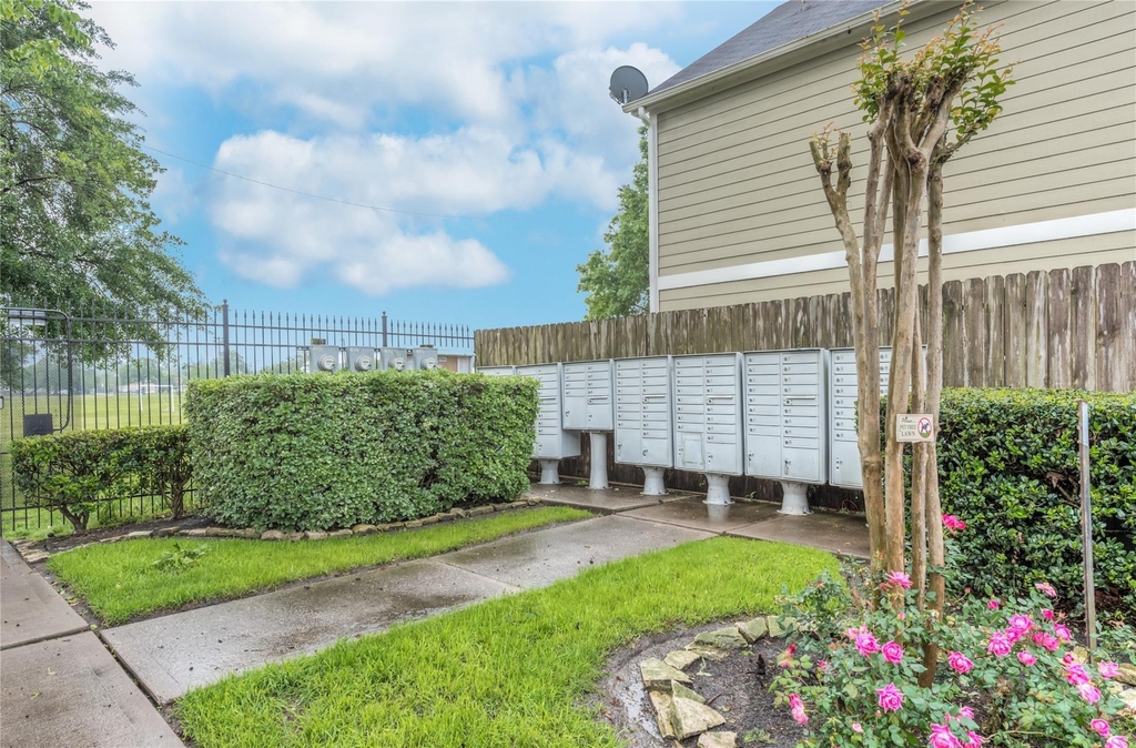 1723 Redwing Haven Drive - Photo 33