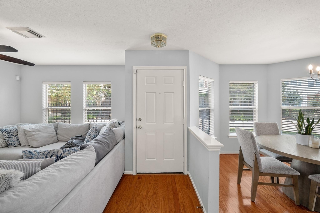 1723 Redwing Haven Drive - Photo 2