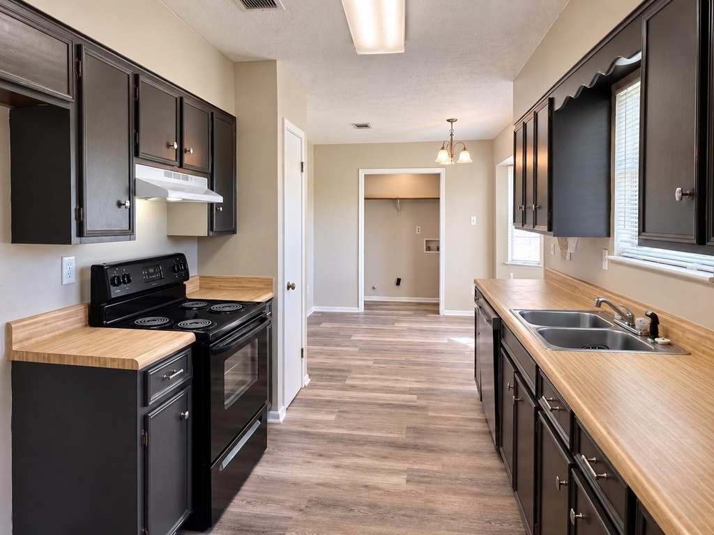 9445 Gross Street - Photo 4