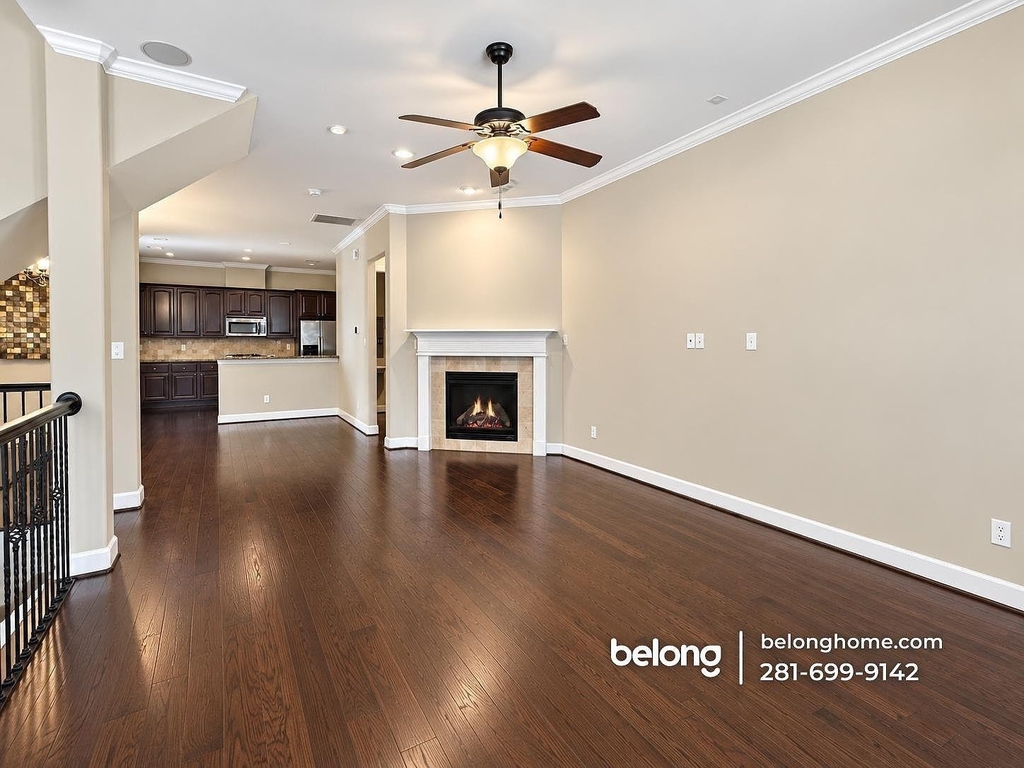 219 West 27th St - Photo 15