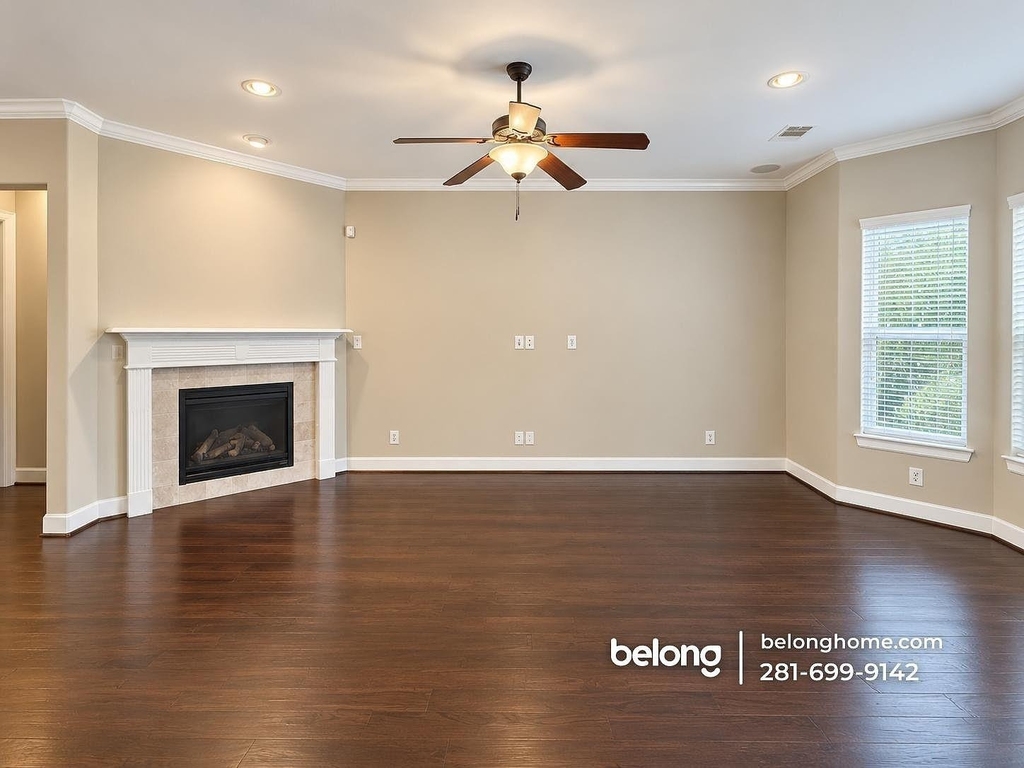 219 West 27th St - Photo 17