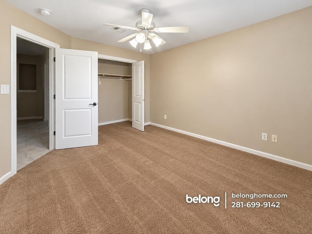 219 West 27th St - Photo 7