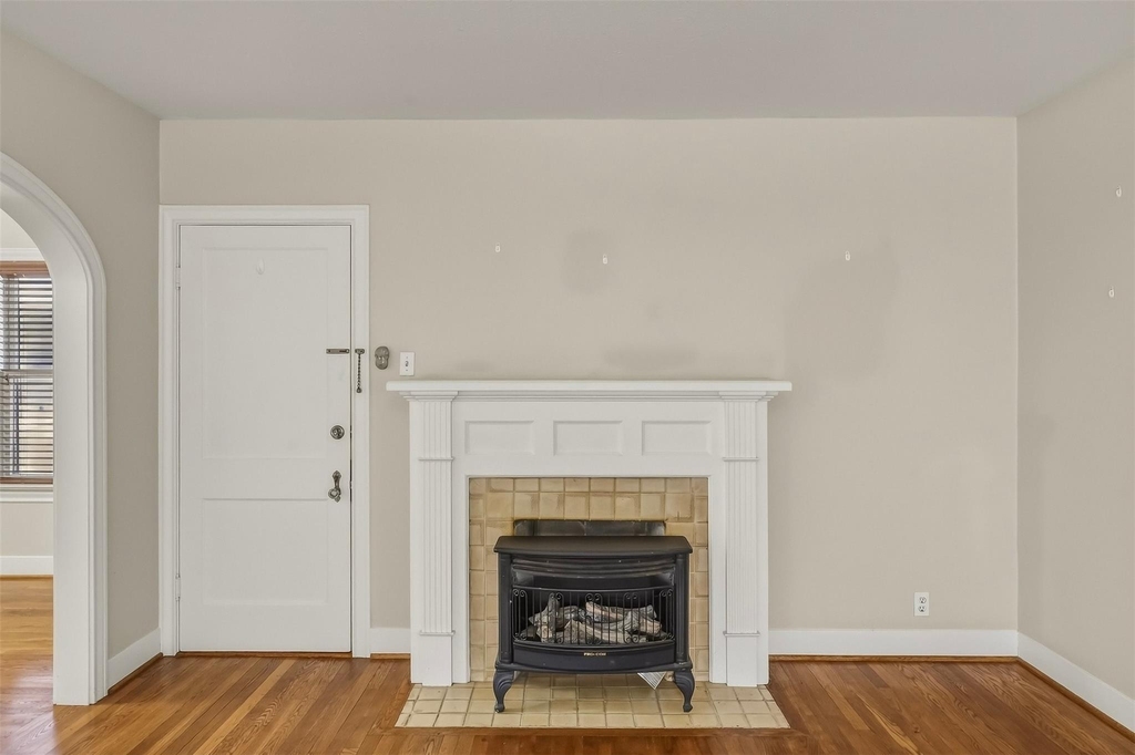 4410 Pease Street - Photo 6