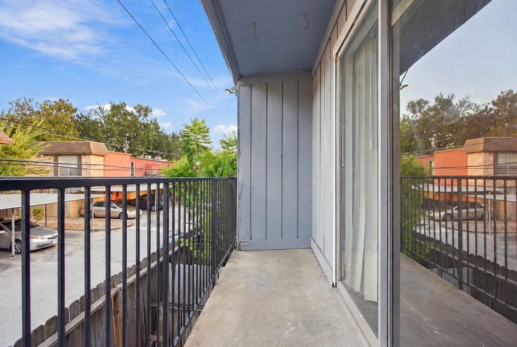1901 S Voss Road - Photo 18