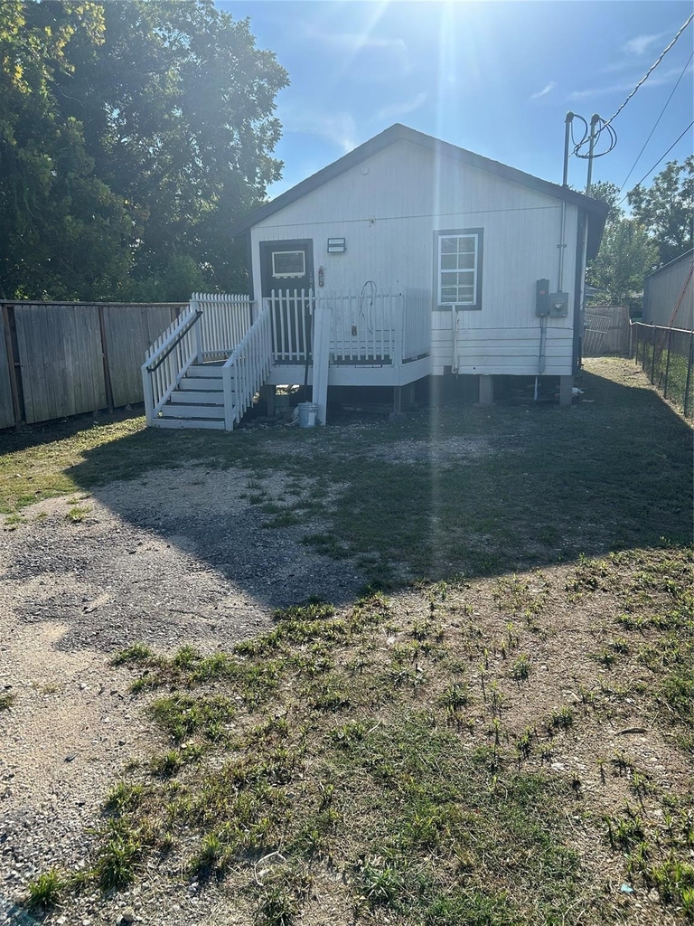 10133 Friendly Road - Photo 7