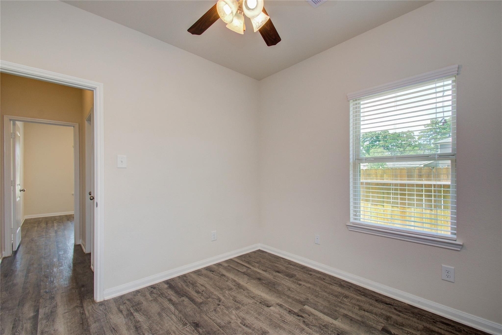 3513 Korina Way - Photo 32
