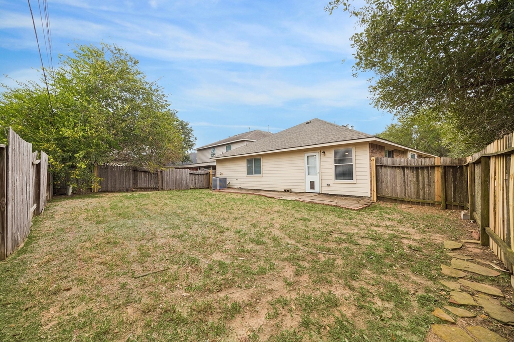 15203 Green Whisper Drive - Photo 17