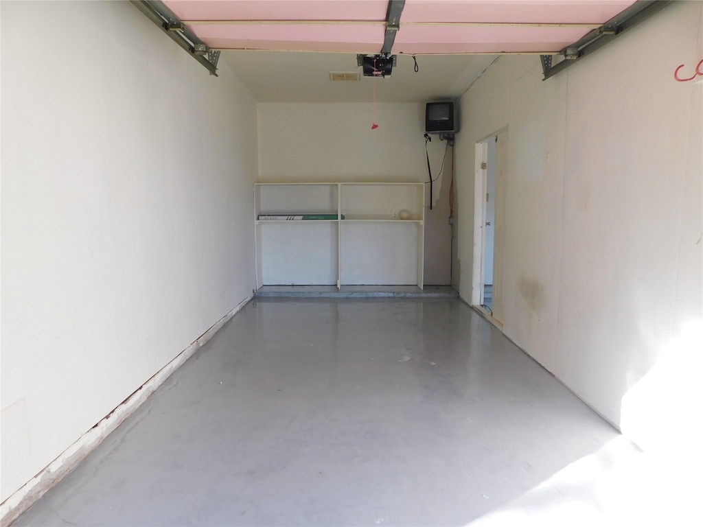 2322 Edgewood Drive - Photo 39