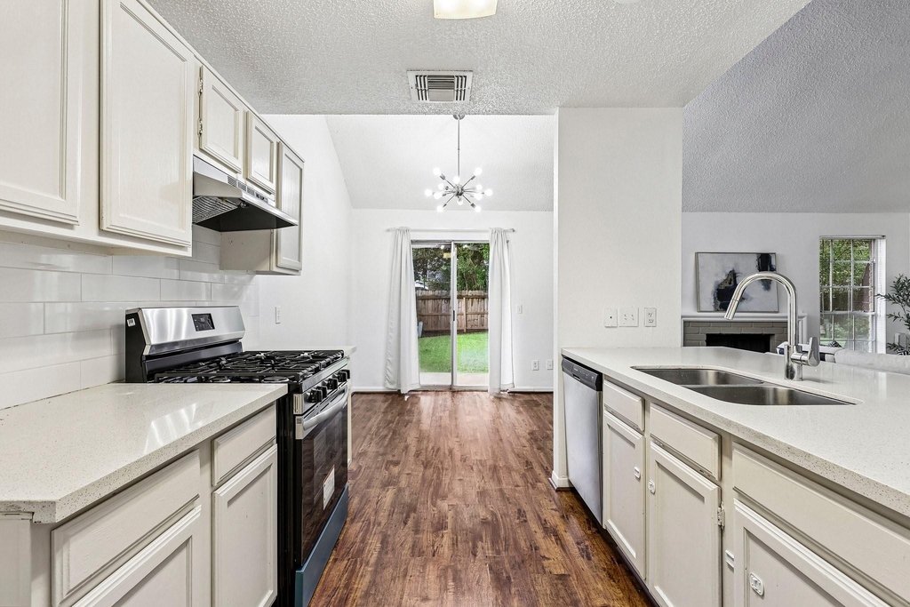 4406 Alamo Avenue - Photo 9