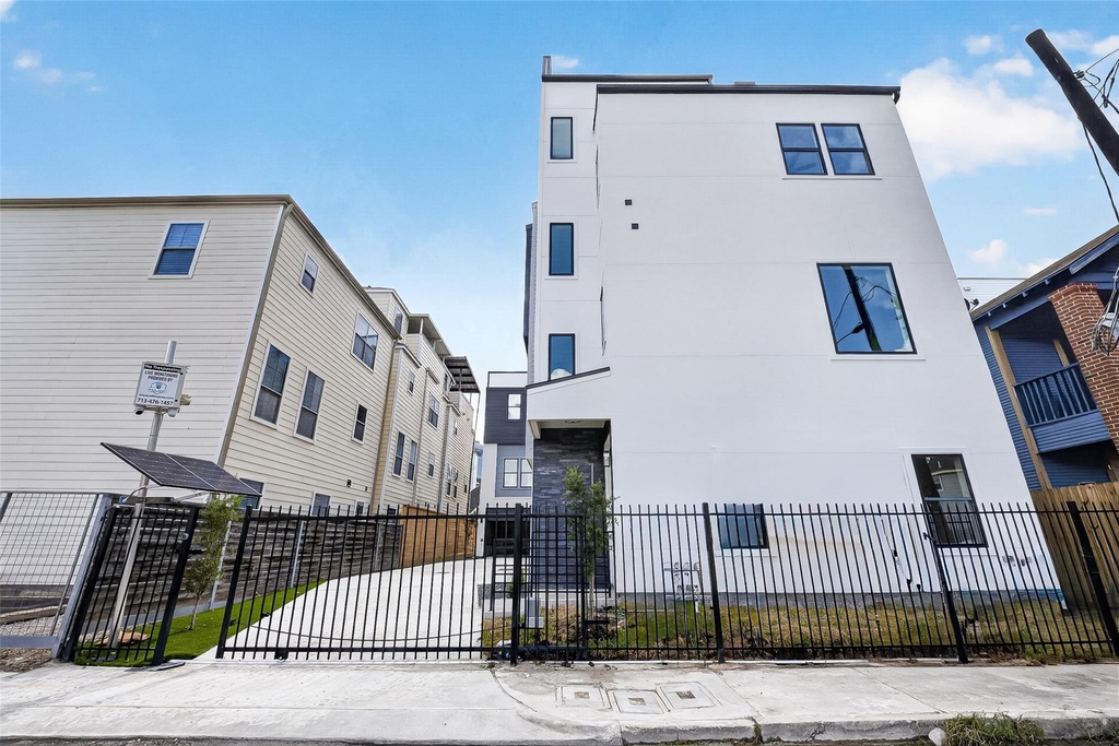 1107 Wilson St - Photo 38