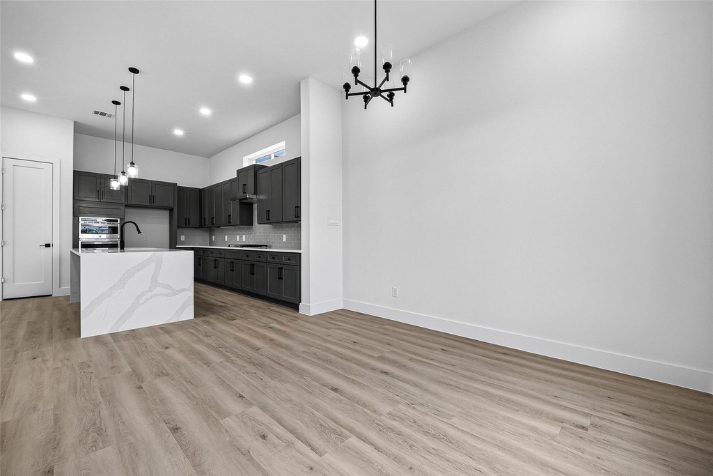 1107 Wilson St - Photo 12
