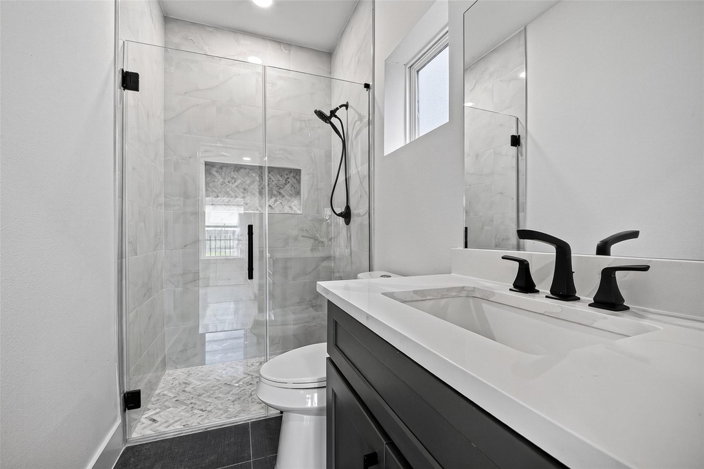 1107 Wilson St - Photo 18