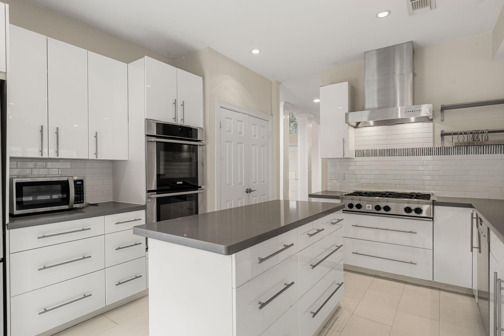 14207 Woodville Gardens Drive - Photo 24