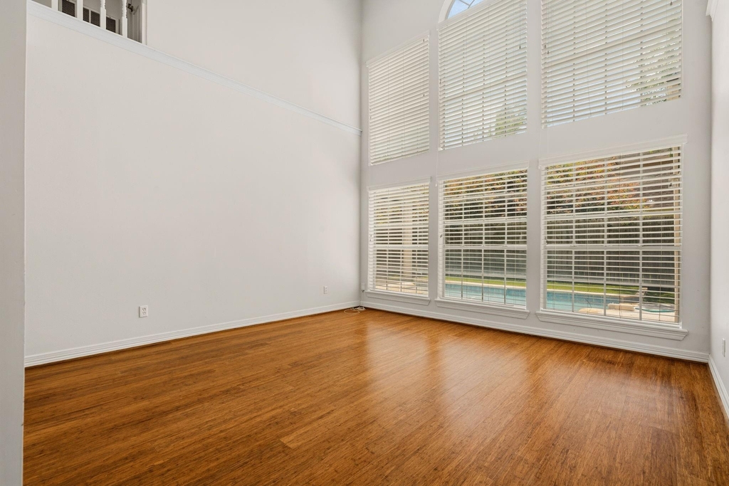 14207 Woodville Gardens Drive - Photo 10