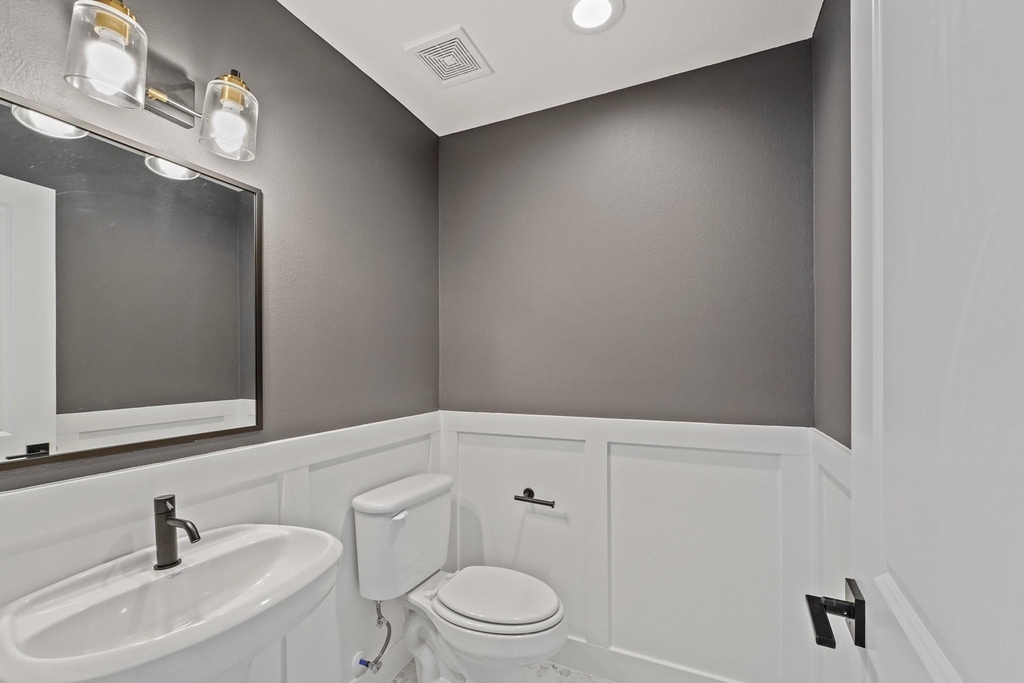 1108 Brooks Street - Photo 11