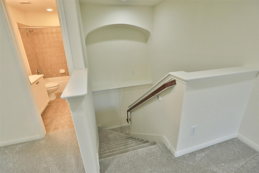 95 Douvaine Court - Photo 22