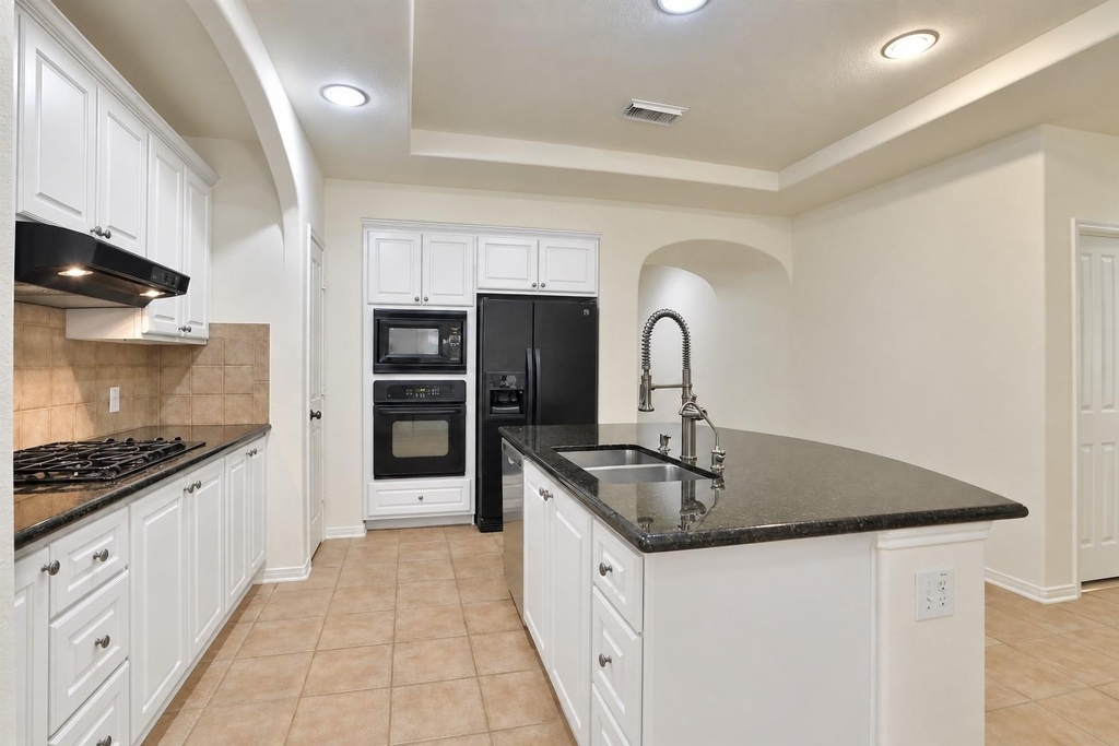 95 Douvaine Court - Photo 7