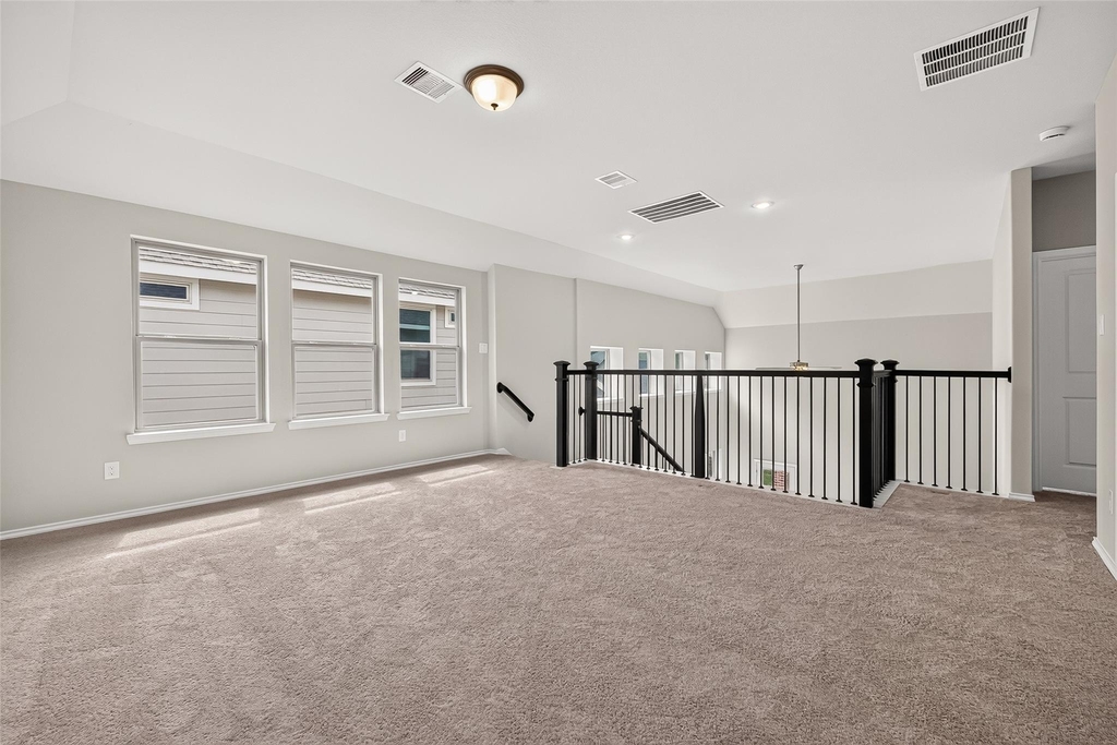 311 Violet Crown Lane - Photo 37